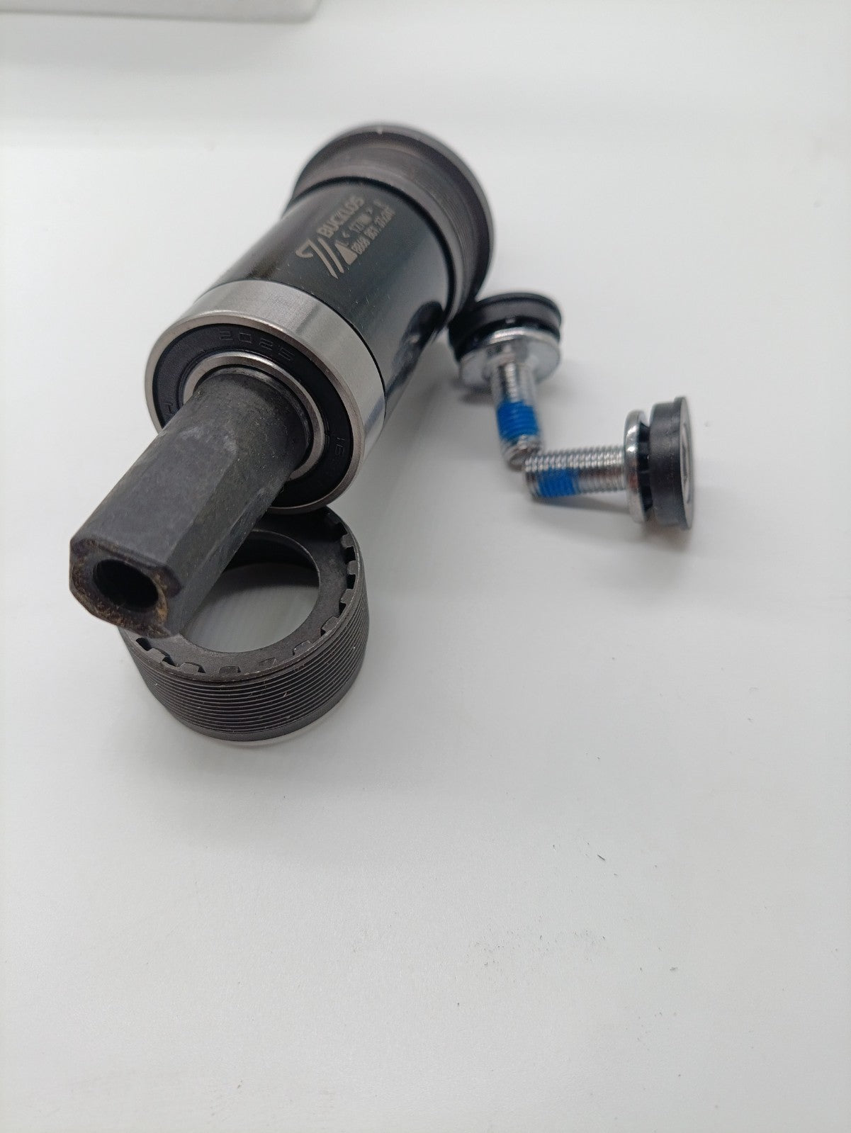 Tretlager Fahrrad Innenlager BSA 68 mm ISO vierkant Patronenlager Kurbel Lager